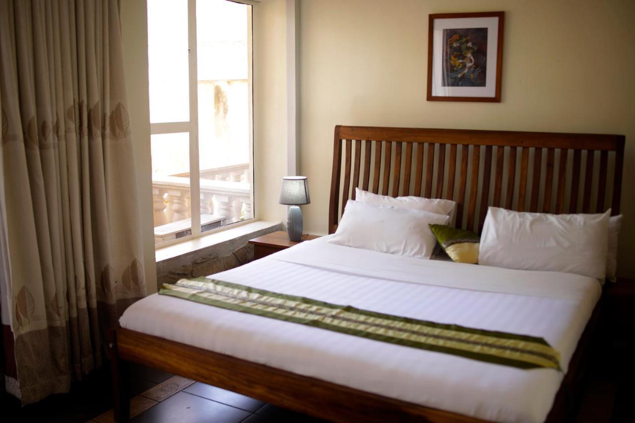 Entebbe Palm Hotel Exterior photo