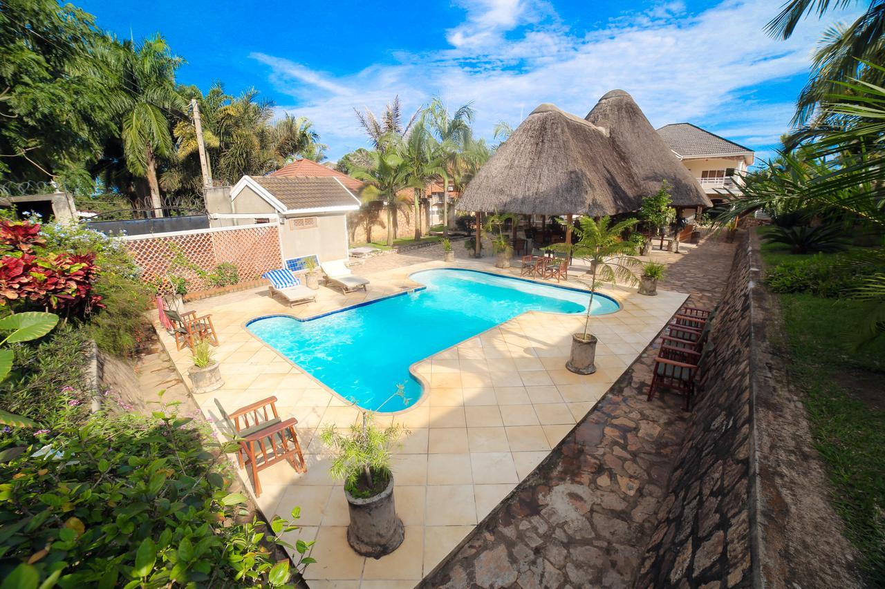 Entebbe Palm Hotel Exterior photo