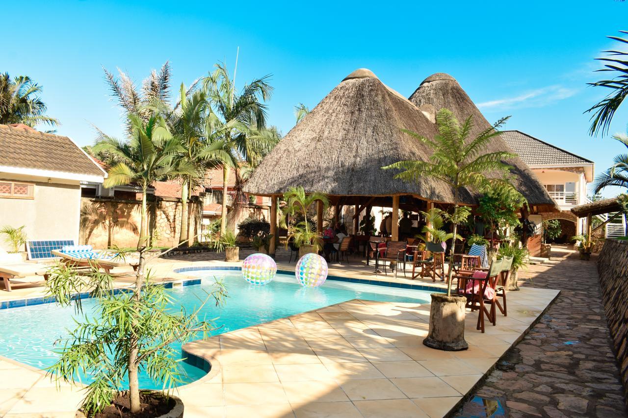 Entebbe Palm Hotel Exterior photo